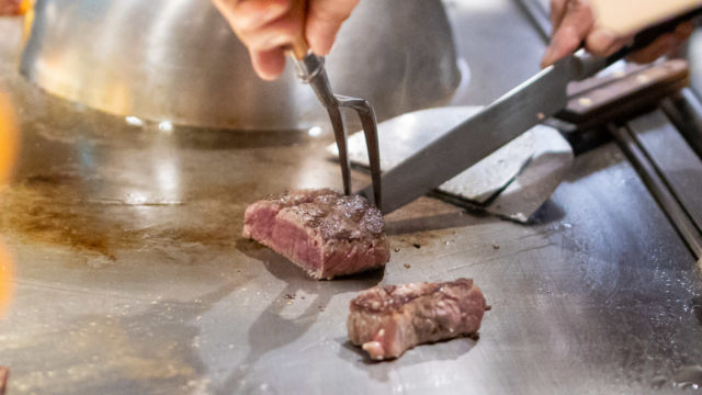 旨い肉をリーズナブルに 豊洲 宮地 で熟成肉ステーキの食べ比べランチ 土日もok とよすと