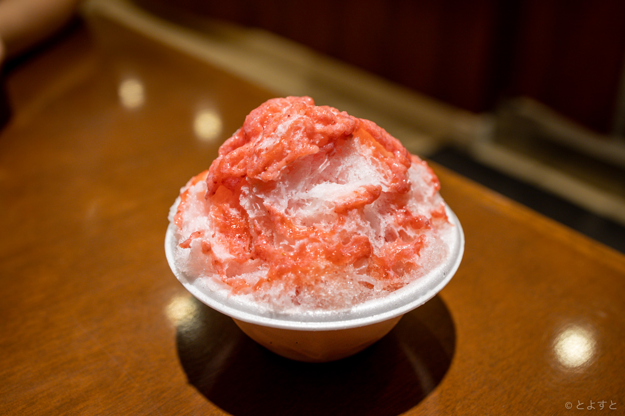 豊洲のスイーツ店「パティスリーSAKURA」がかき氷を販売！苺たっぷりのふわふわ氷で美味い