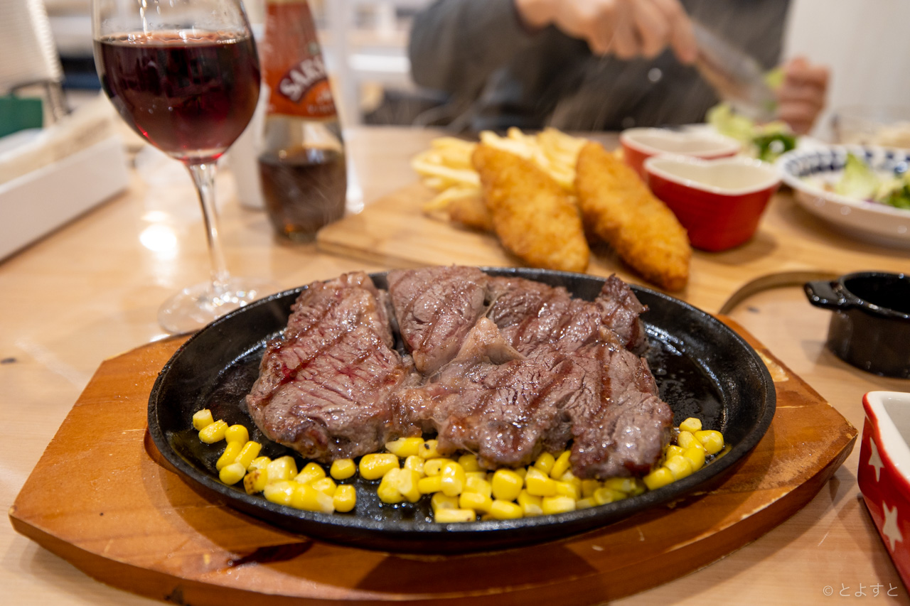 “モンビー”で熟成ロースステーキ300gを食べるだけのディナーも良いよね！