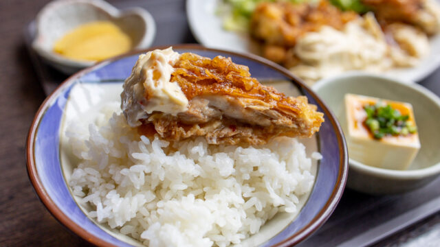 これは侮れない 豊洲 養老乃瀧 で始まった平日ランチ 大きくてジューシーなチキン南蛮定食 とよすと