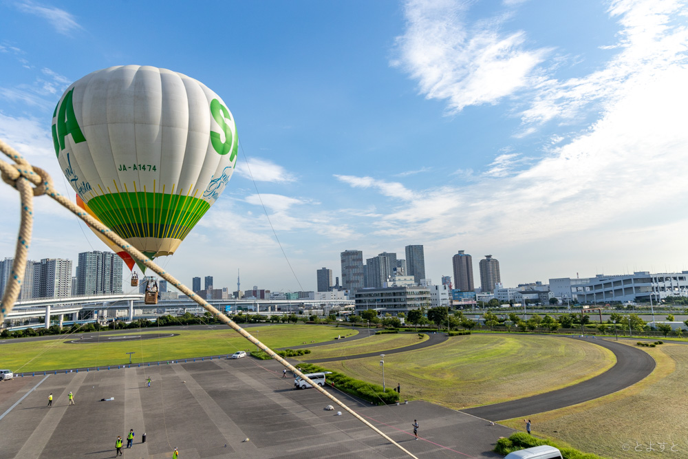 子どもも大人も乗れる！有明で熱気球の体験搭乗イベント「第35回 空を見上げて IN東京」（8月19・20日）