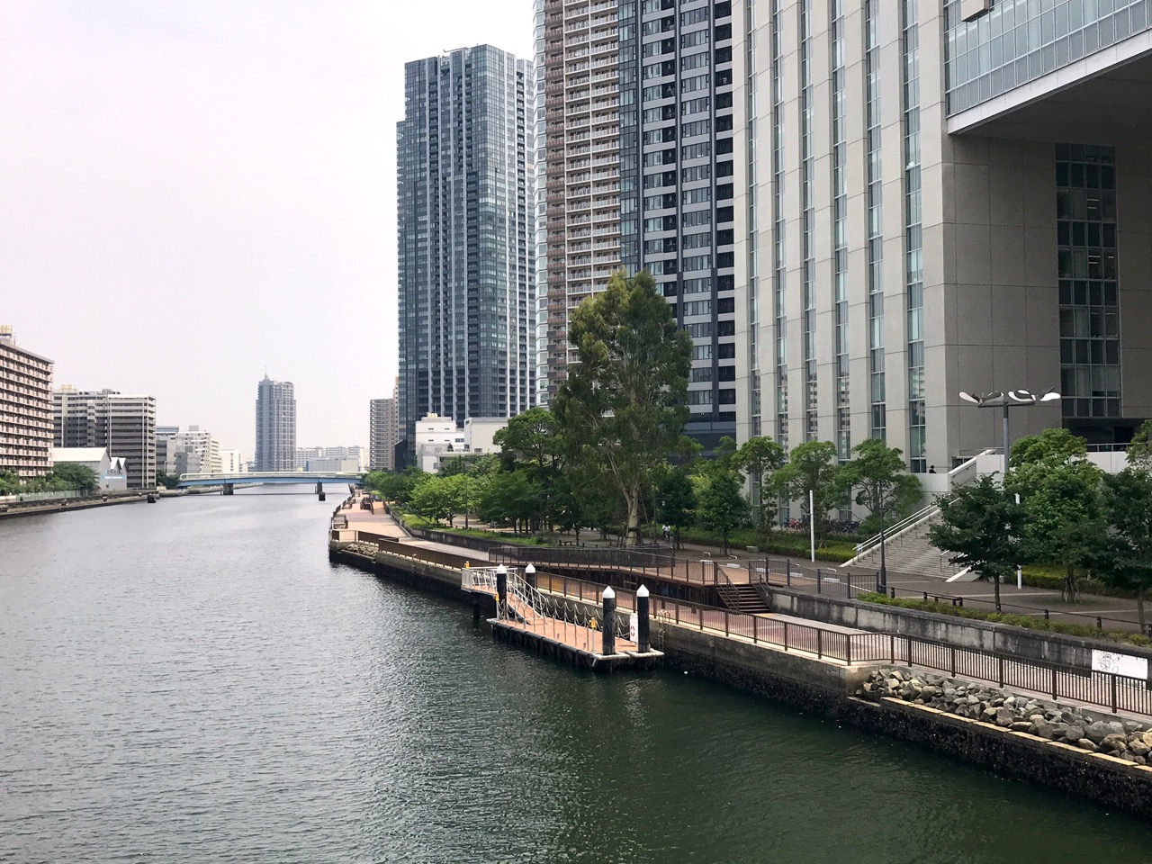 豊洲運河を500円でクルージングできる「夏の船カフェ2017」、船上カフェや子ども向け企画も