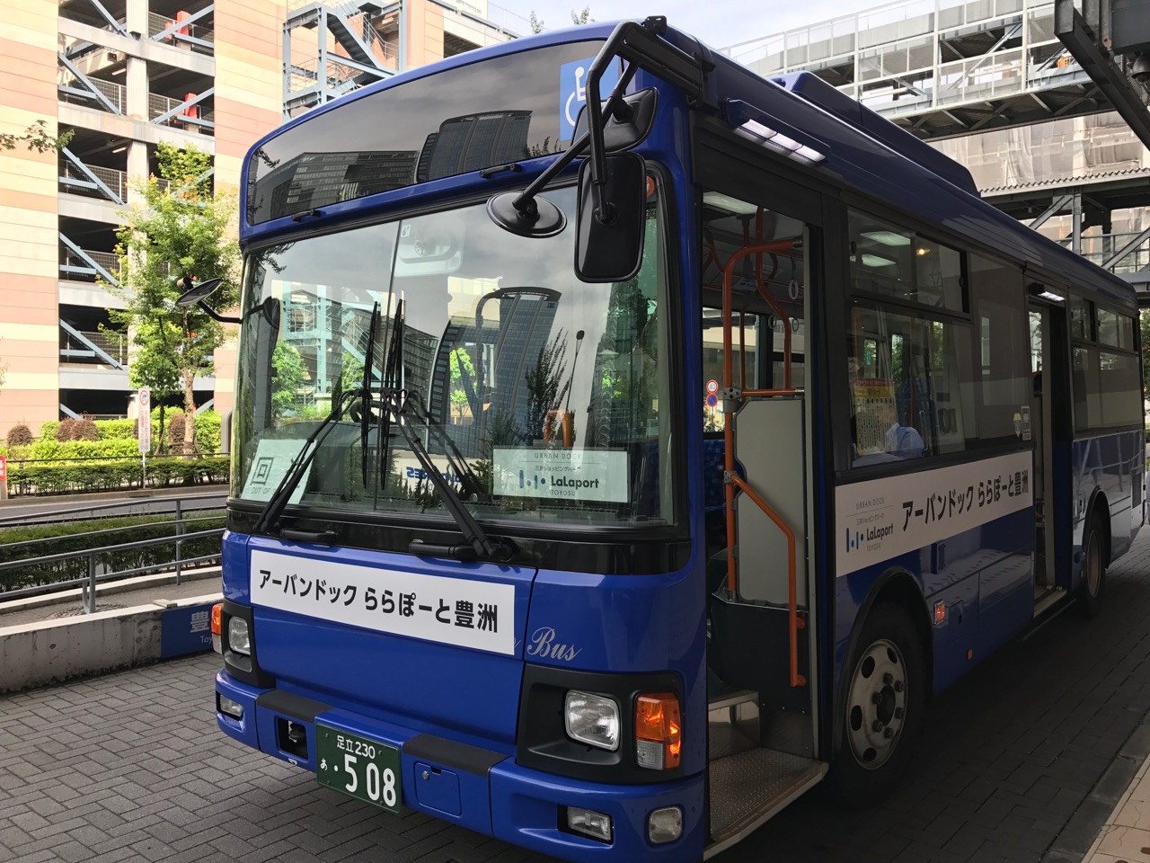 豊洲市場〜ららぽーと、無料シャトルバスが運行！土曜マルシェの開催日限定で9往復・12便